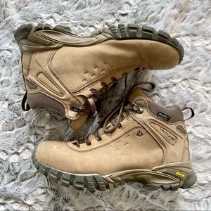 Vasque Talus Ultra Dry Hiking Boot